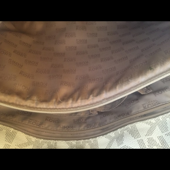 😊😊😊😊😊😊SOLD😊😊😊Michael Kors women tote bag - Picture 8 of 8